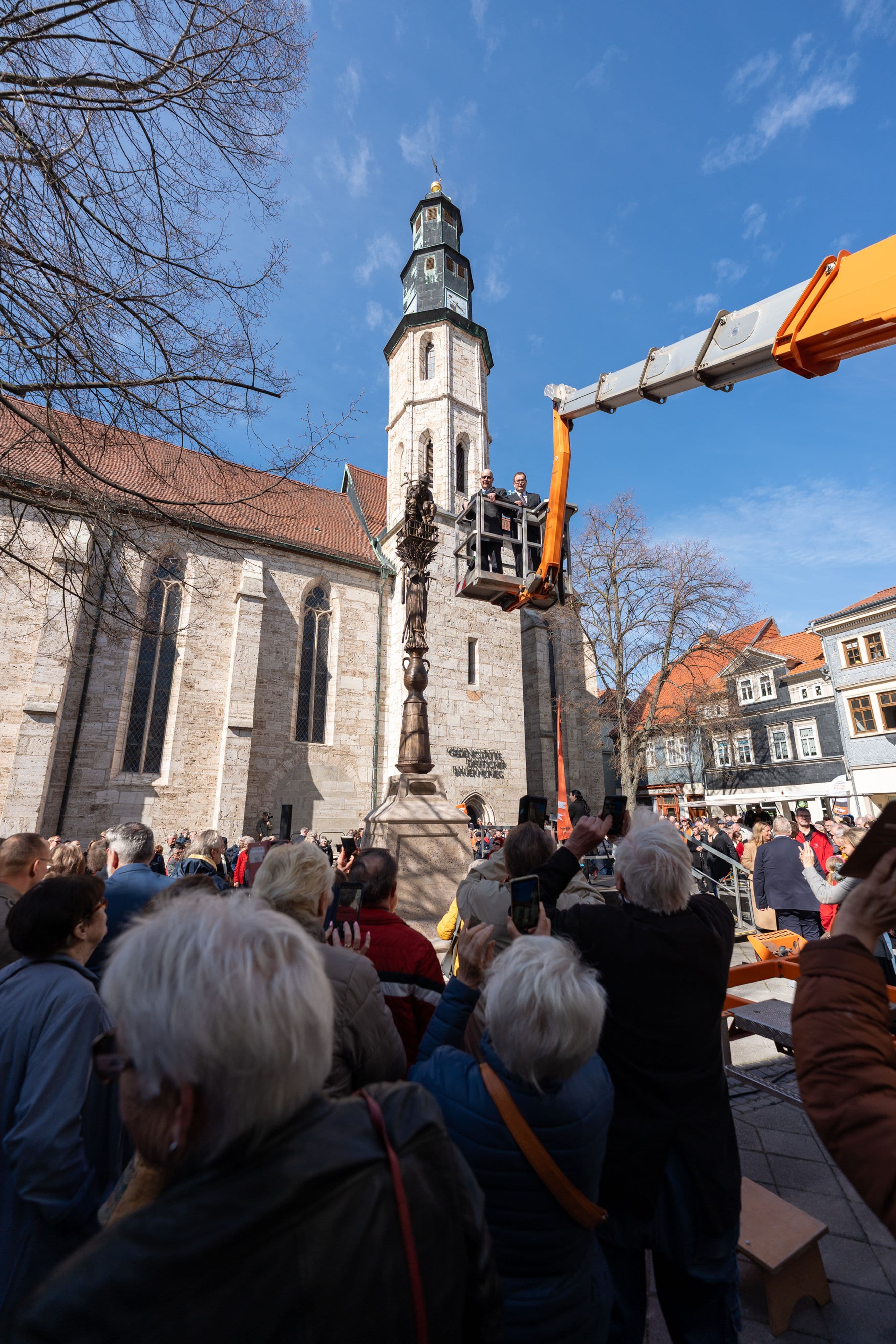Bauernkriegssäule in Mühlhausen enthüllt