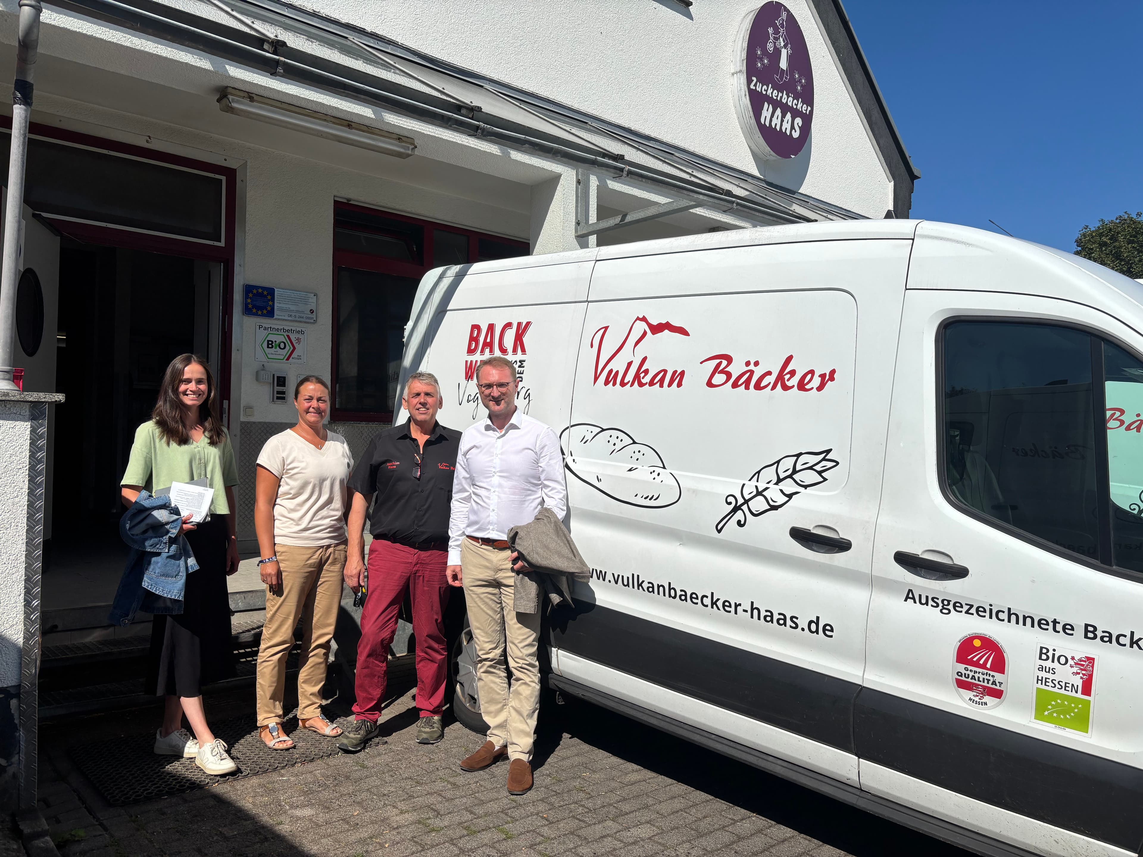 Vulkanbäcker Haas in Schotten im Fokus eines Betriebsbesuchs