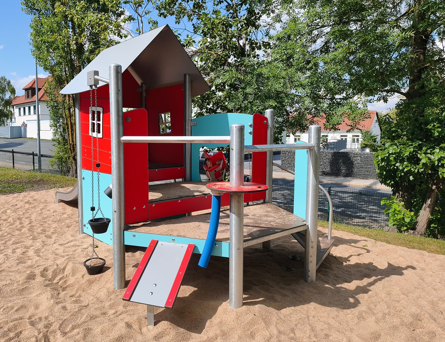 Sandspielanlage für Kleinkinder auf dem Spielplatz Erfurter Straße