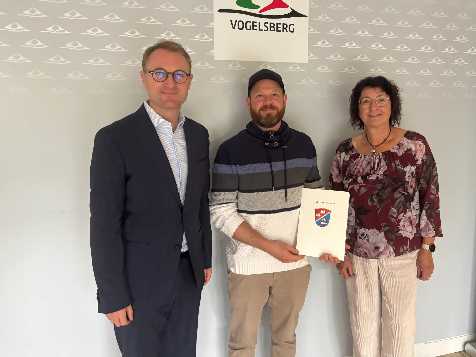 Sportförderung für Erneuerung der Tennisanlage in Grebenhain