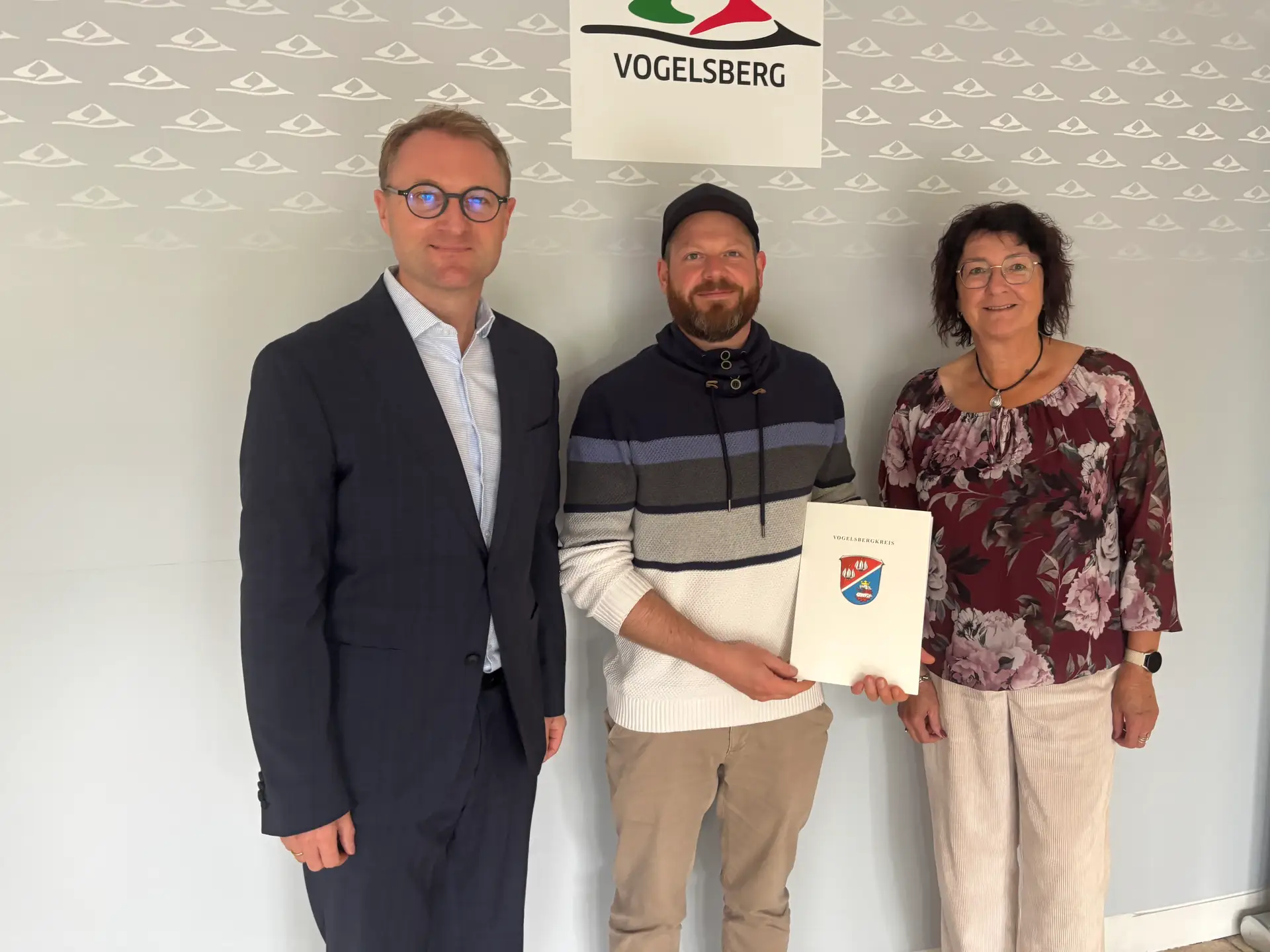 Sportförderung für Erneuerung der Tennisanlage in Grebenhain
